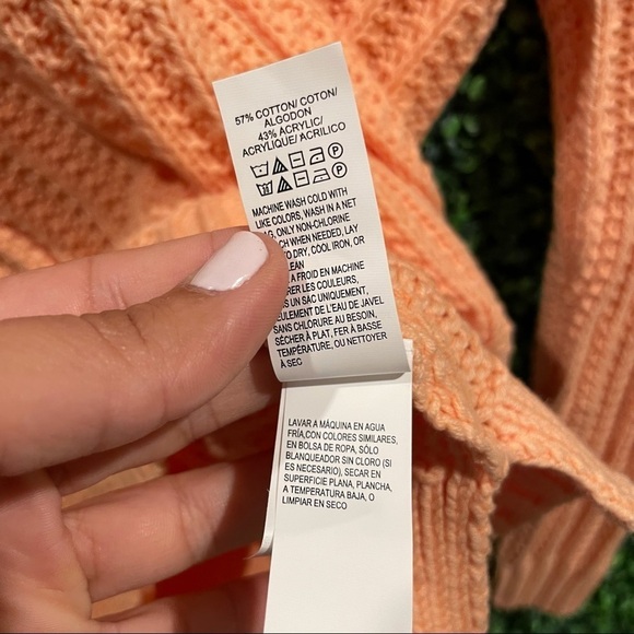 NWT Lucky Brand Peach Knit V Neck Sweater - Picture 4 of 8